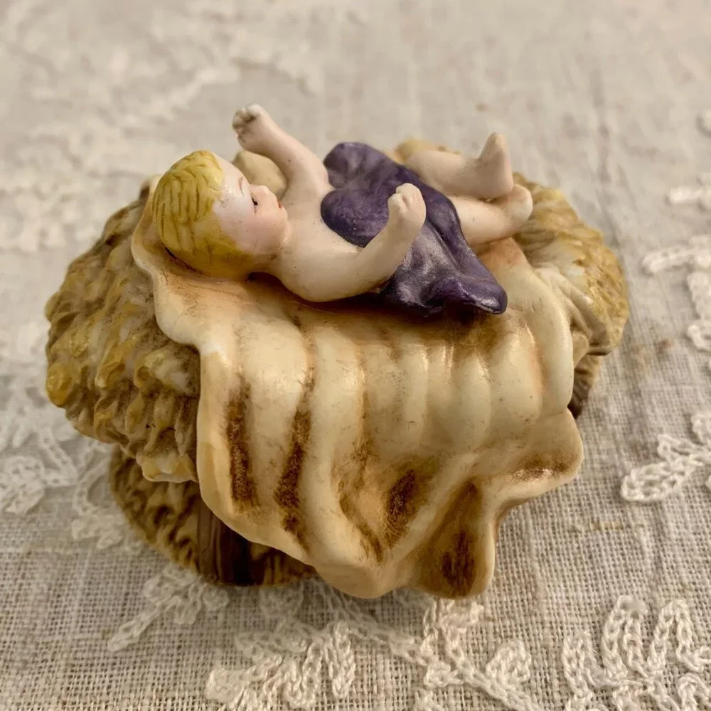 Nativity Baby Jesus Replacement Figurine Beautiful Vintage Hand Painted